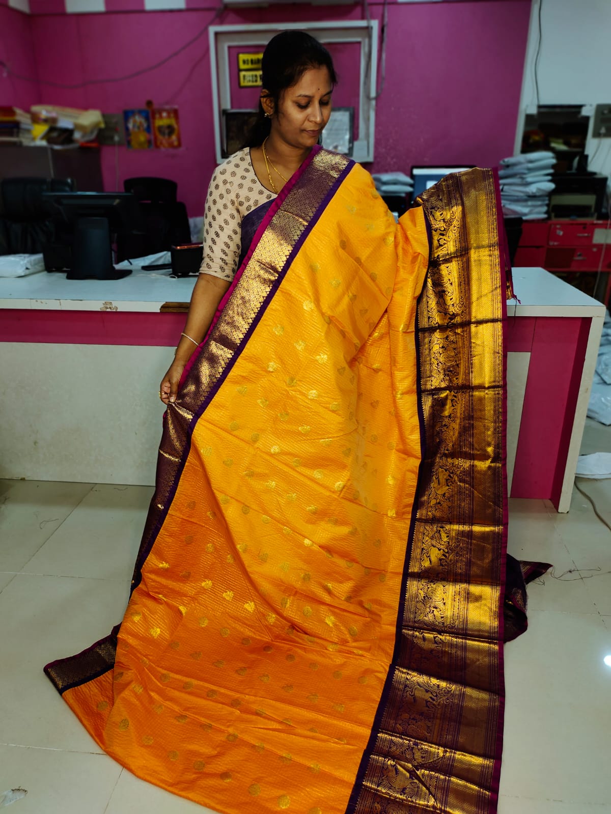 60% offer gadwal saree