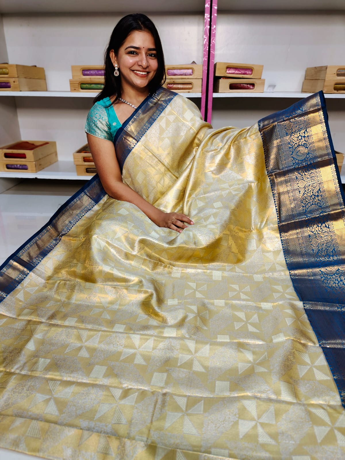 90% offer kanchi pattu sarees