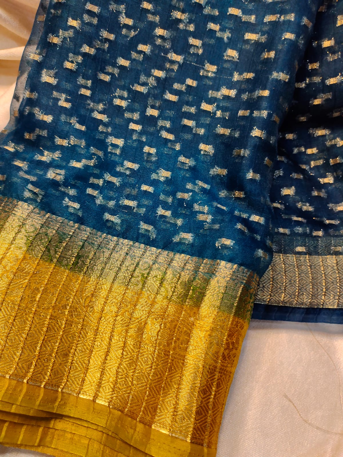 Sravanam sale