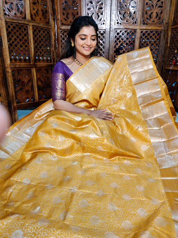 90% offer kanchi pattu collection