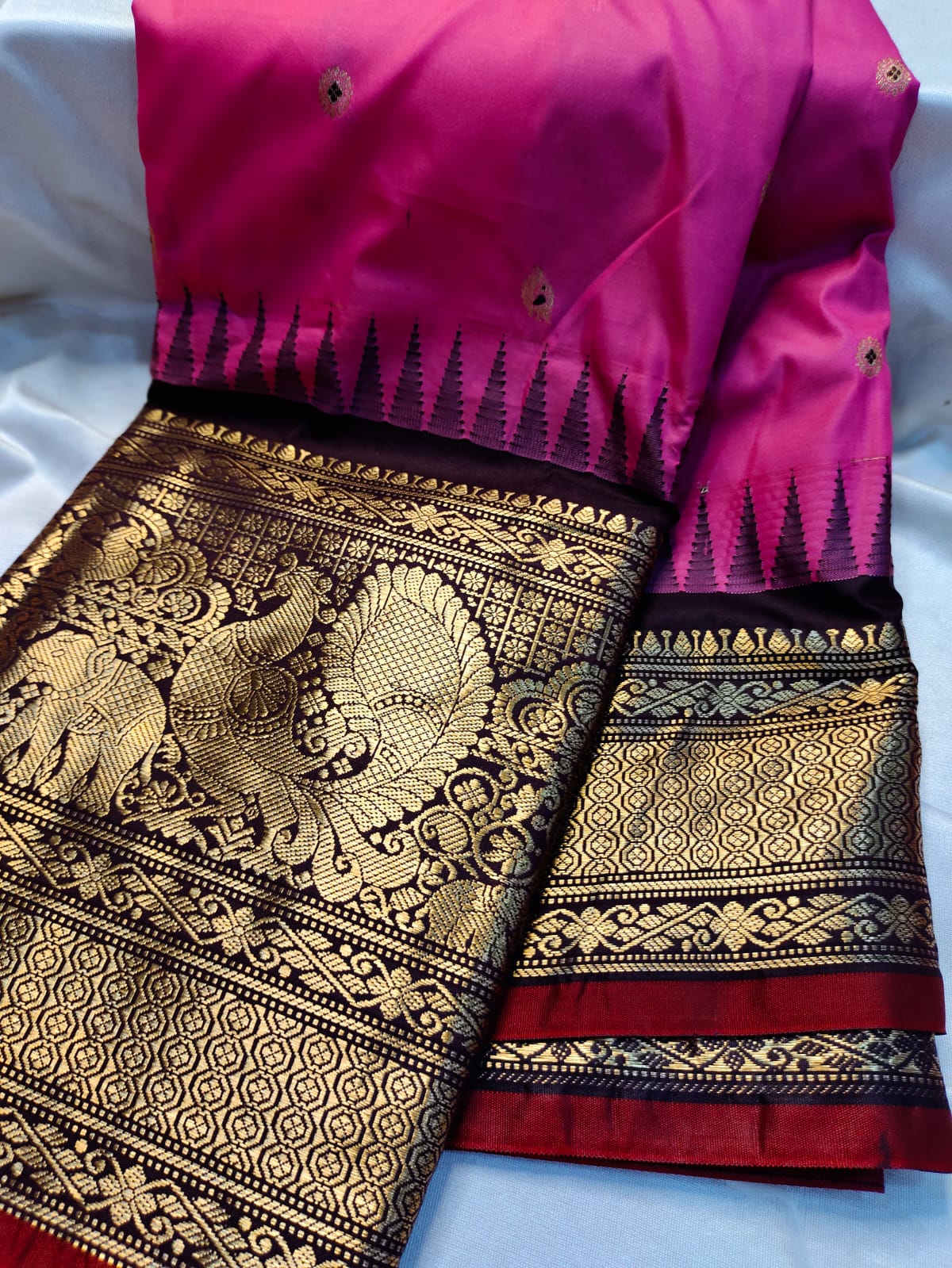 Vintage gadwal sarees