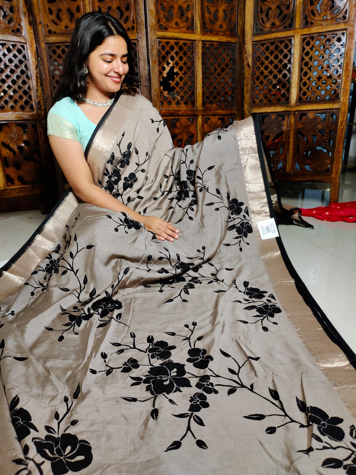 50% offer Saree
