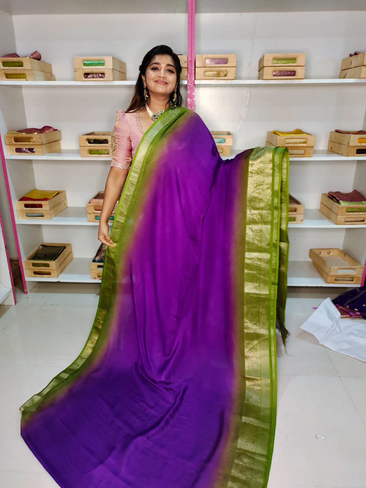 శ్రావణమాసం క్లియరెన్స్ సేల్ ఫ్యాన్సీ చీరలు