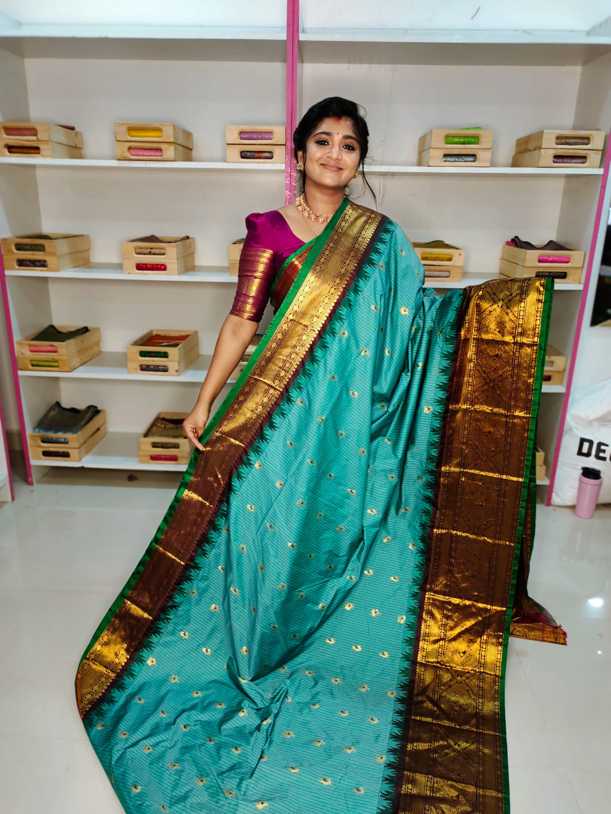 50% offer gadwal silk