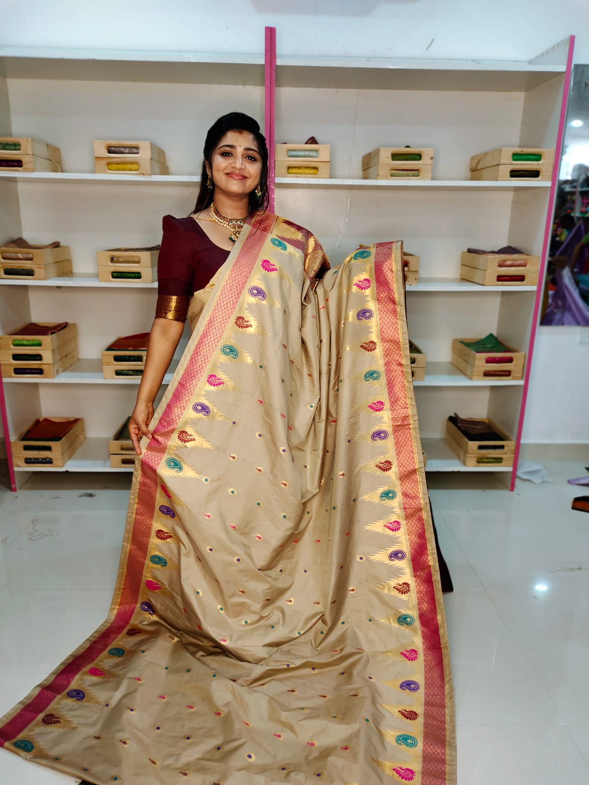 గద్వాల్ క్లియరెన్స్ సేల్