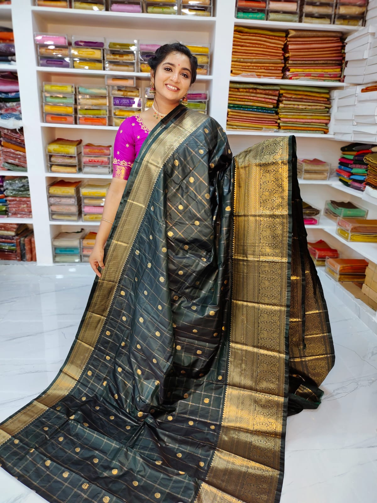 50% offer Valli gadwal