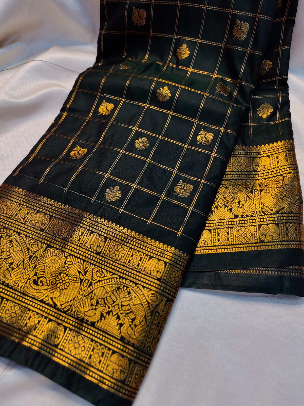 Vintage gadwal sarees