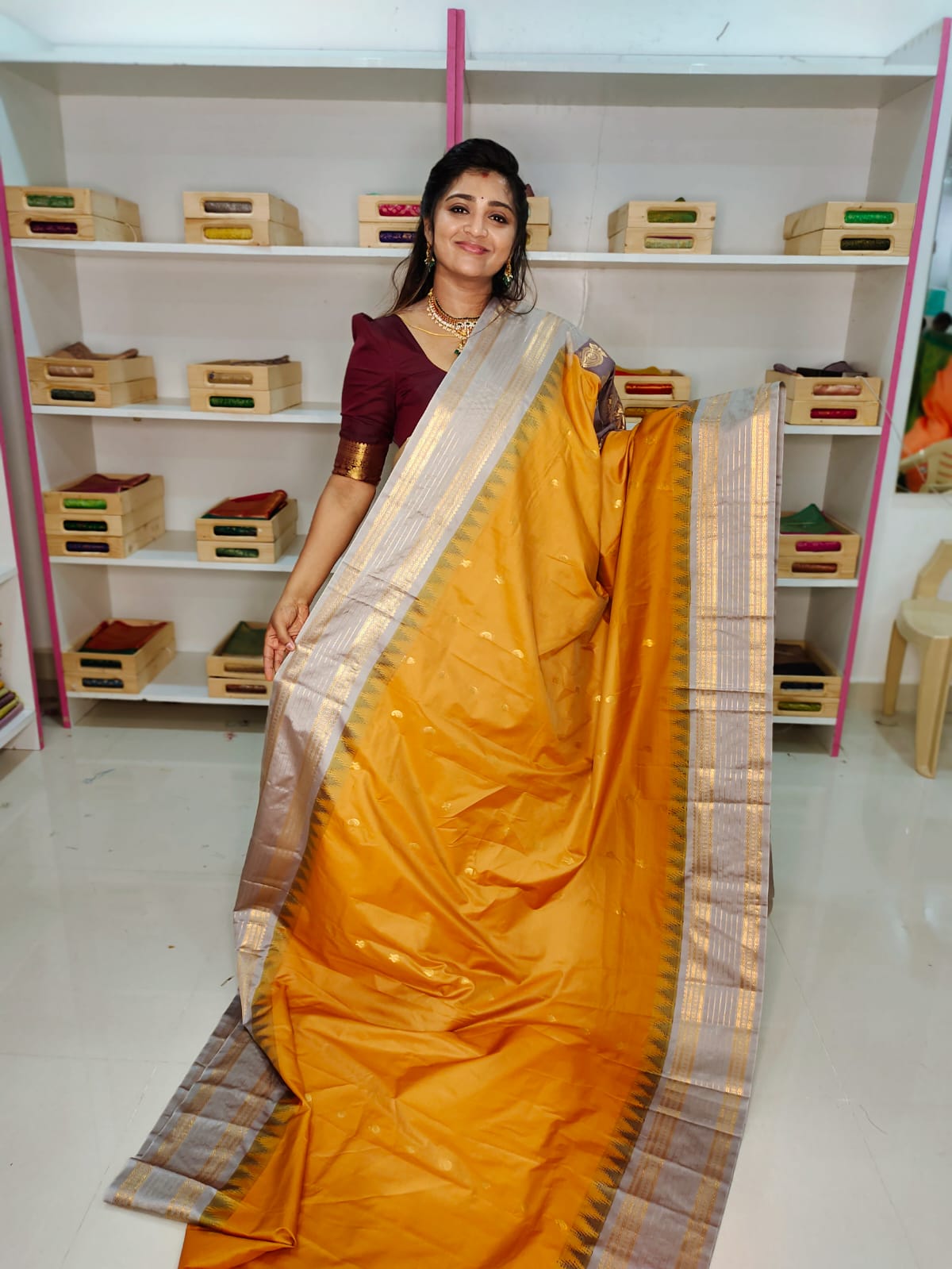 గద్వాల్ క్లియరెన్స్ సేల్