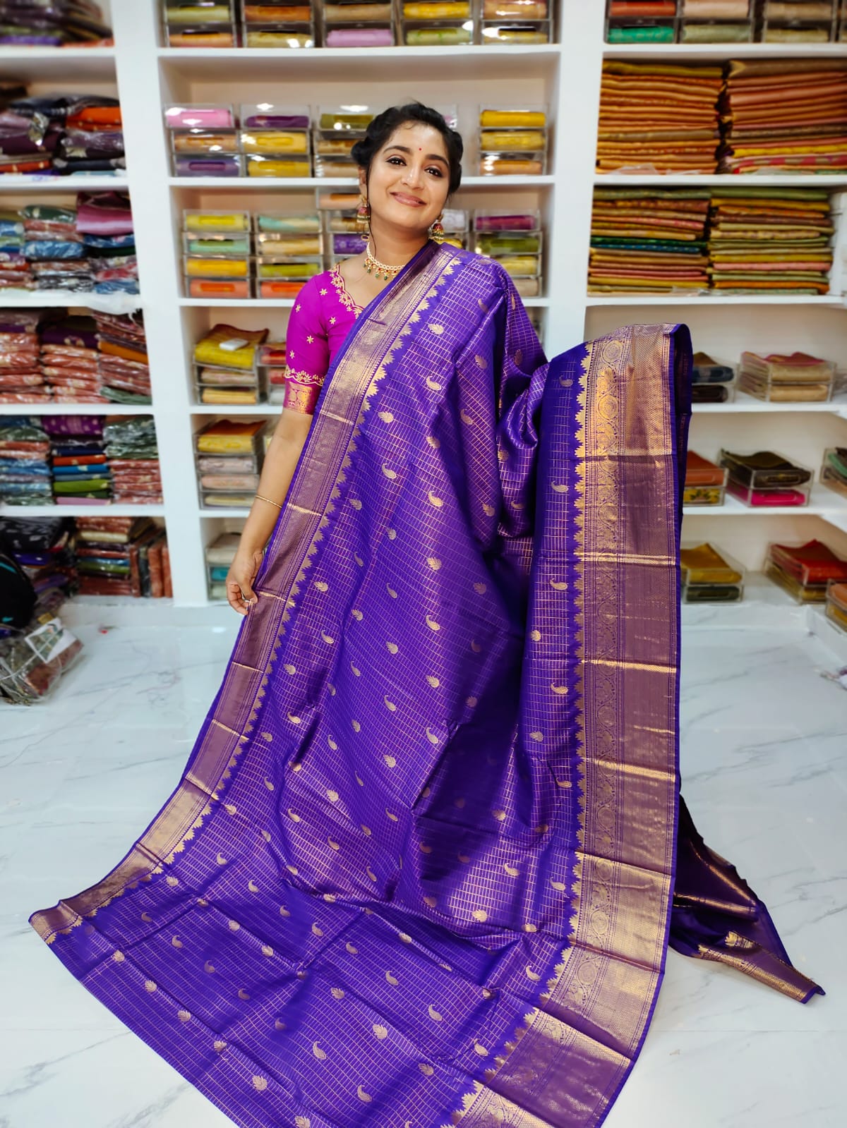 50% offer Valli gadwal