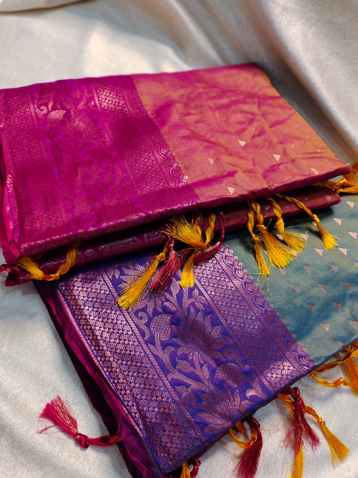 1+1 offer Uppada silk