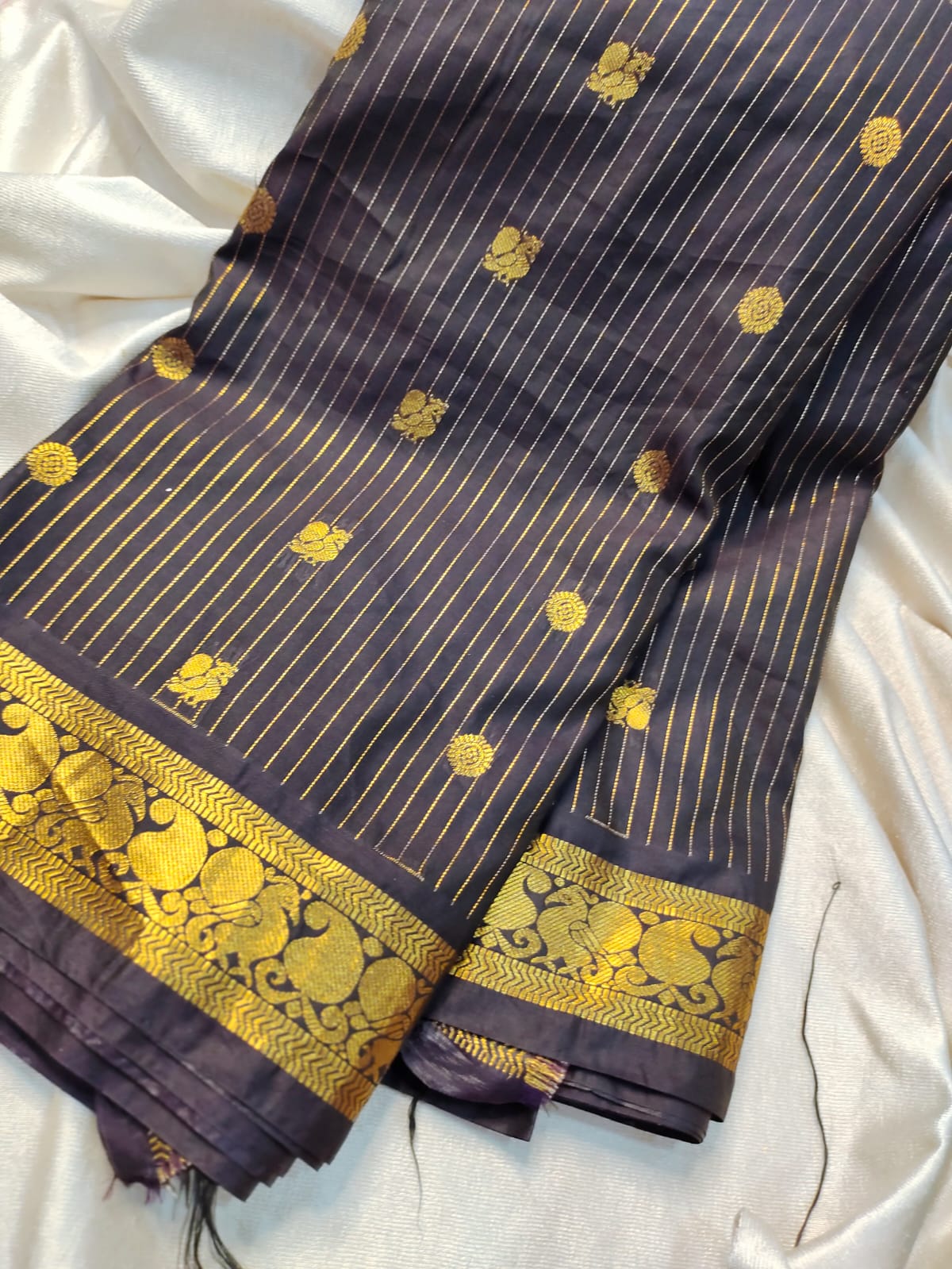 60% offer gadwal sarees