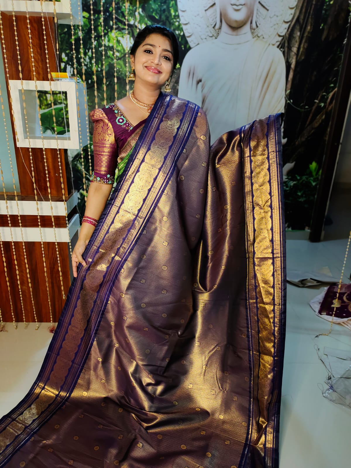50% offer Valli gadwal