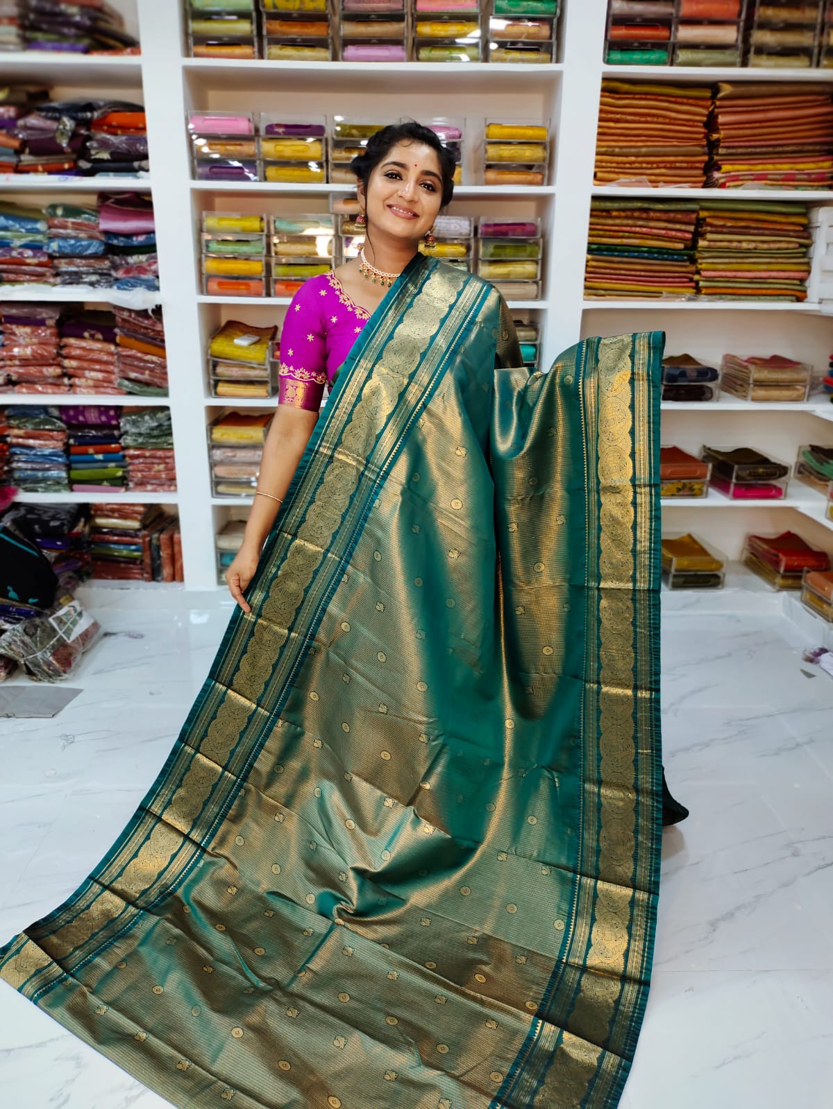 50% offer Valli gadwal