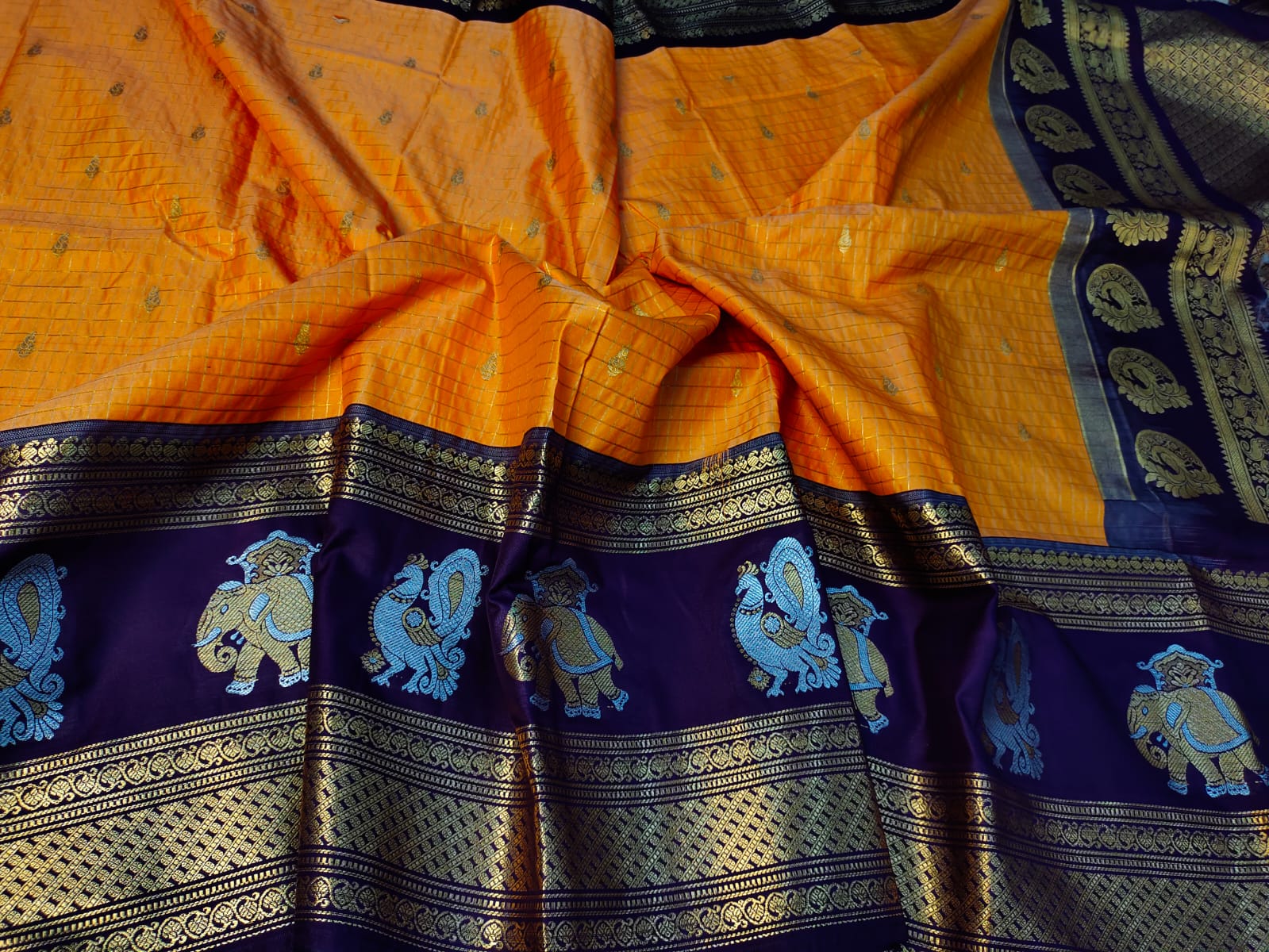 Vintage valli gadwal
