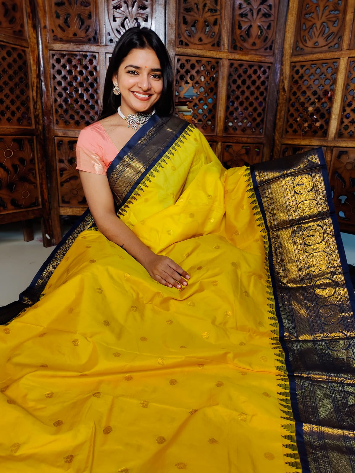 గద్వాల్ క్లియరెన్స్ సేల్