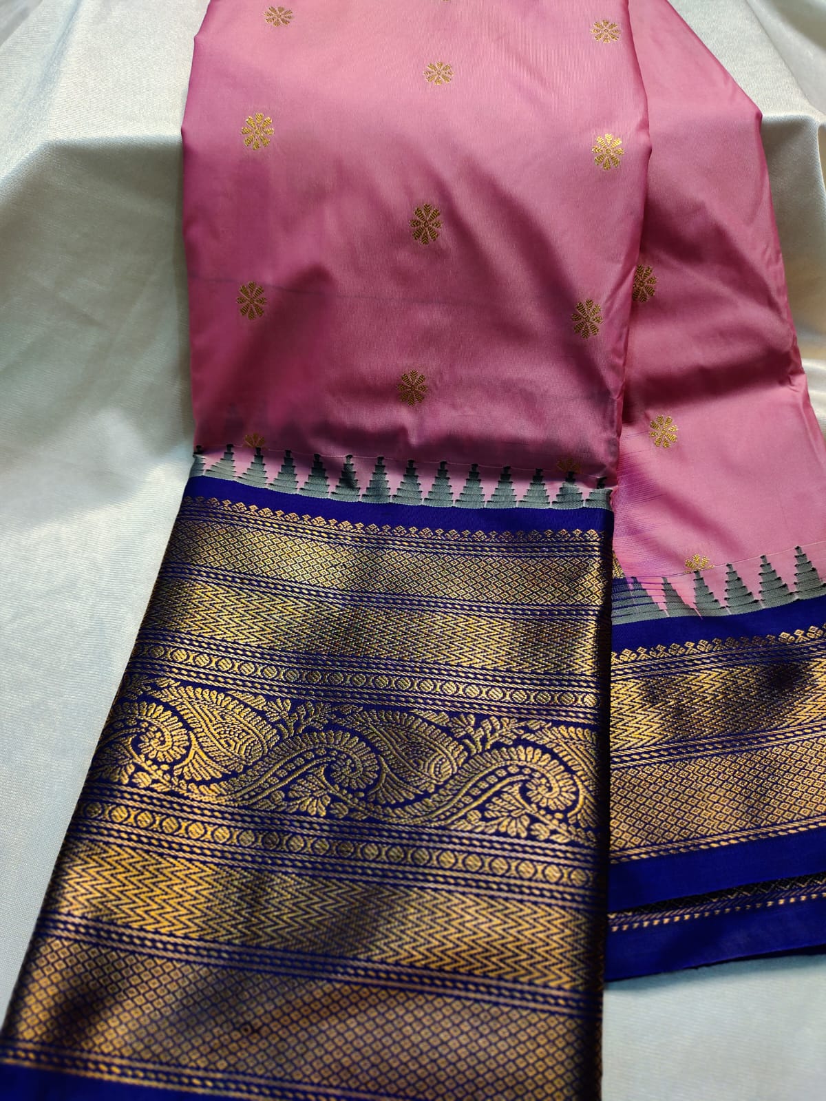 శ్రావణమాసం గద్వాల్ సిల్క్