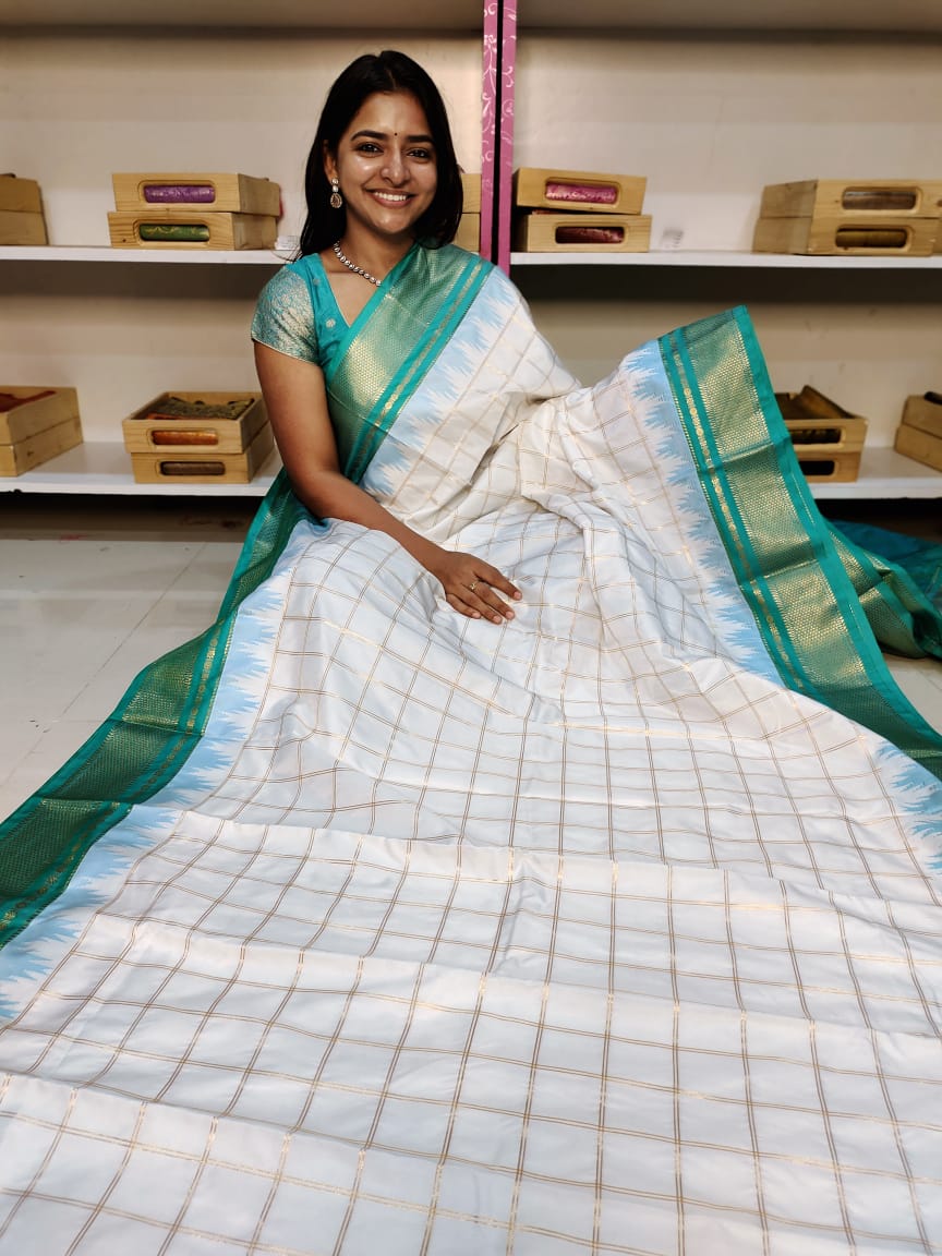 Gadwal offer sarees