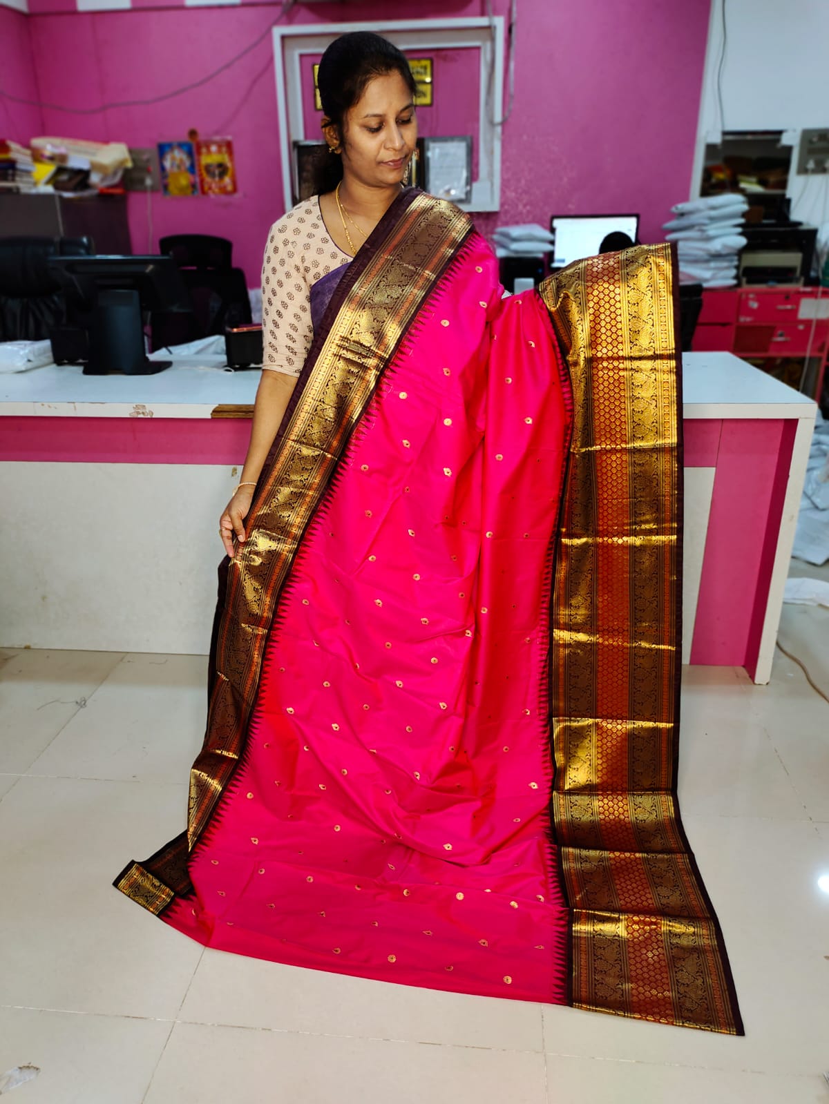 60% offer gadwal saree