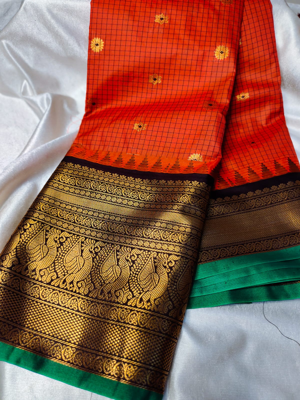 Vitange gadwal silk