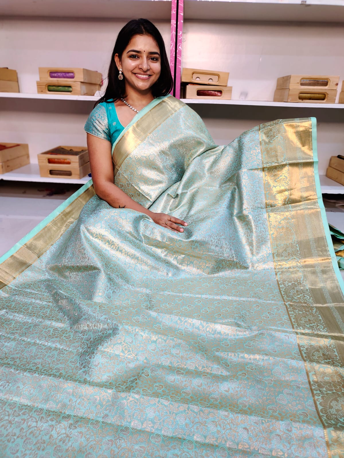 90% offer kanchi pattu collections