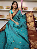 Gadwal offer sarees