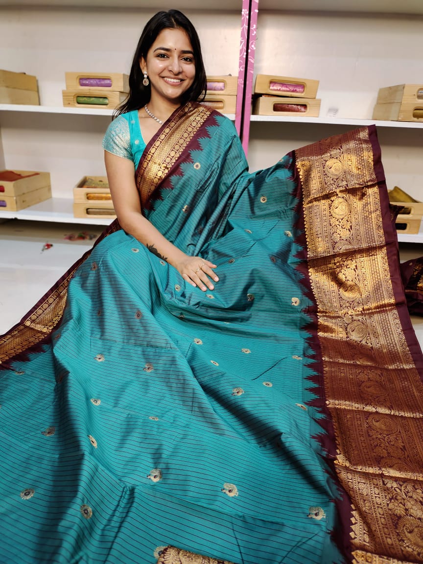 Gadwal offer sarees