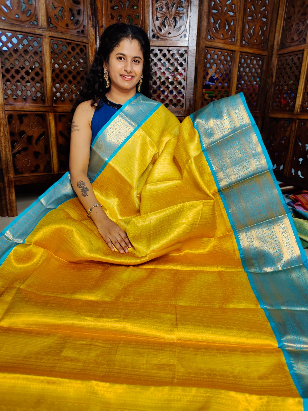 50% offer Saree