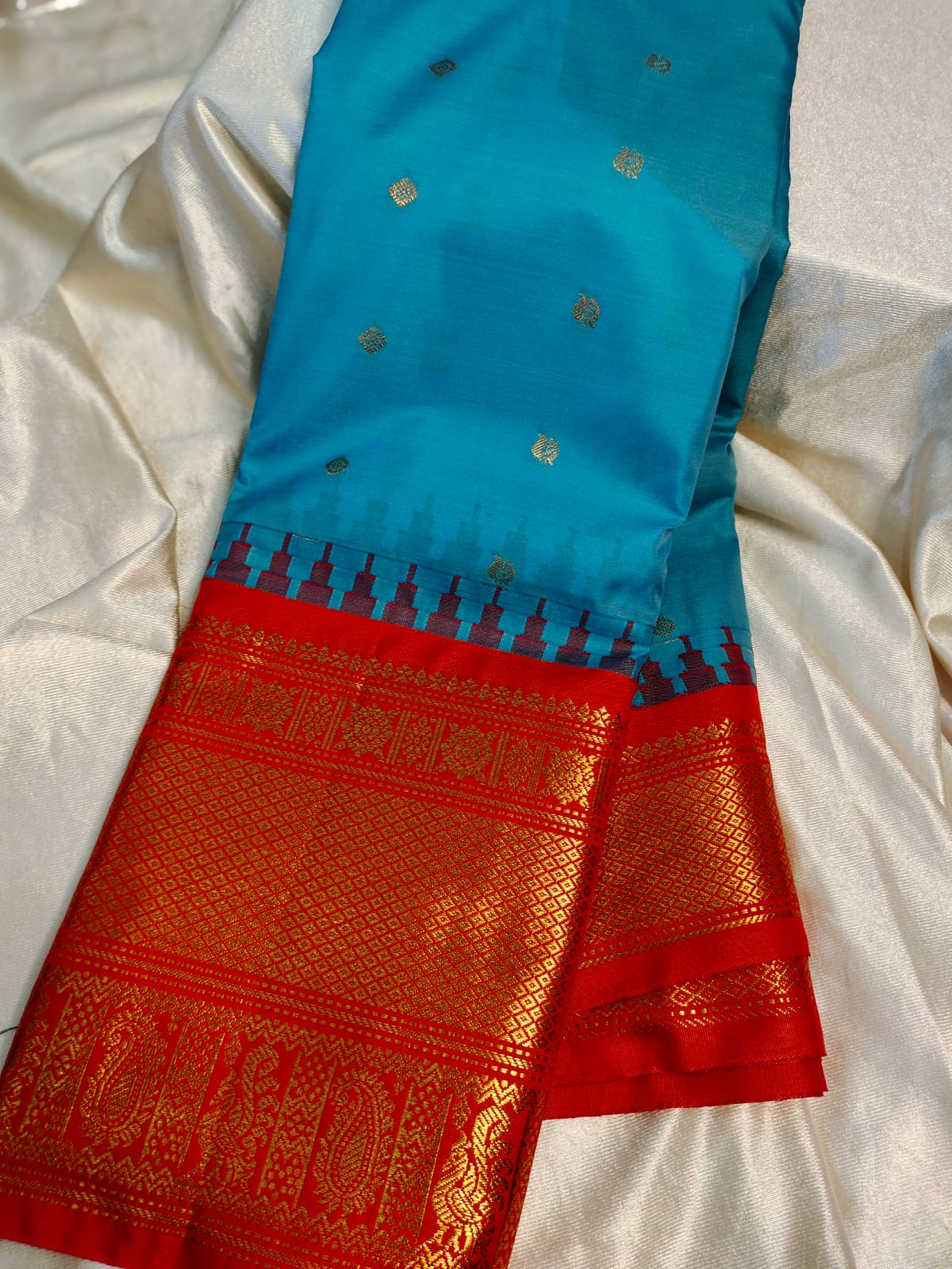 Primeme gadwal silk saree