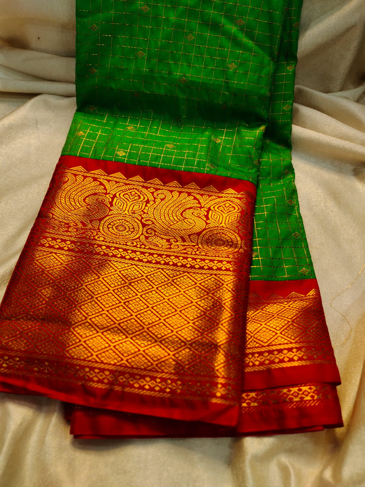 Vintage valli gadwal
