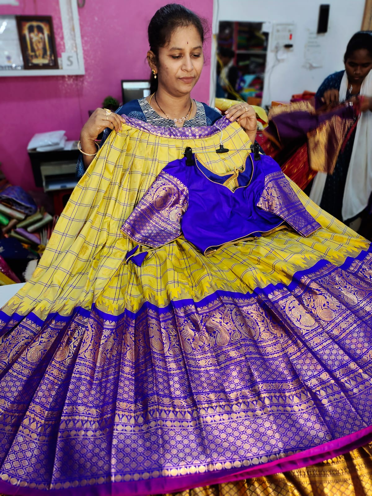 Sale gadwal lehangas