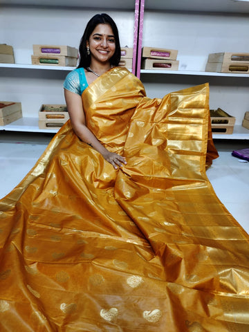 Gadwal offer sarees