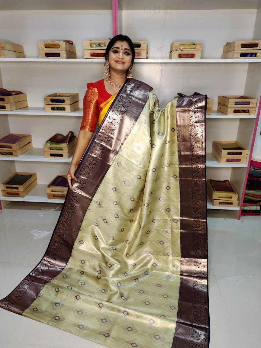 2వ వార్షికోత్సవ అమ్మకం