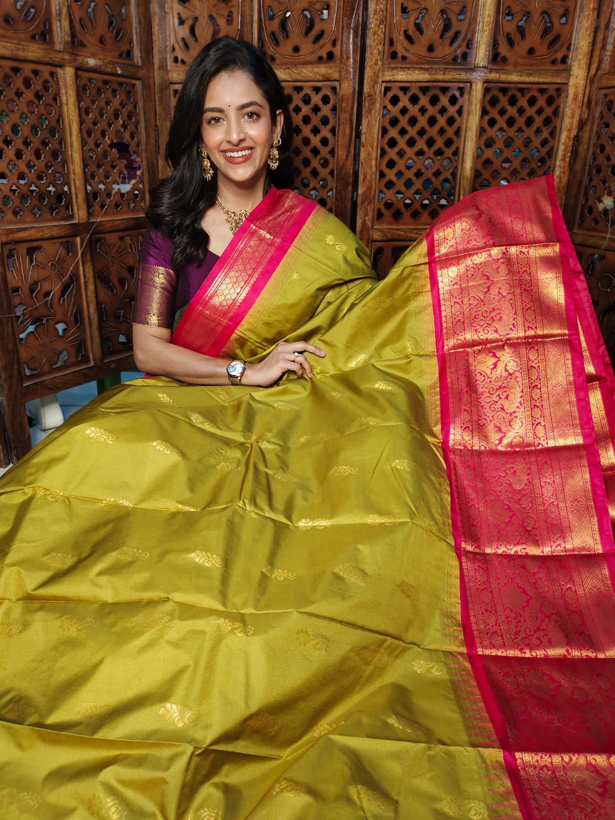 60% offer gadwal silk sarees
