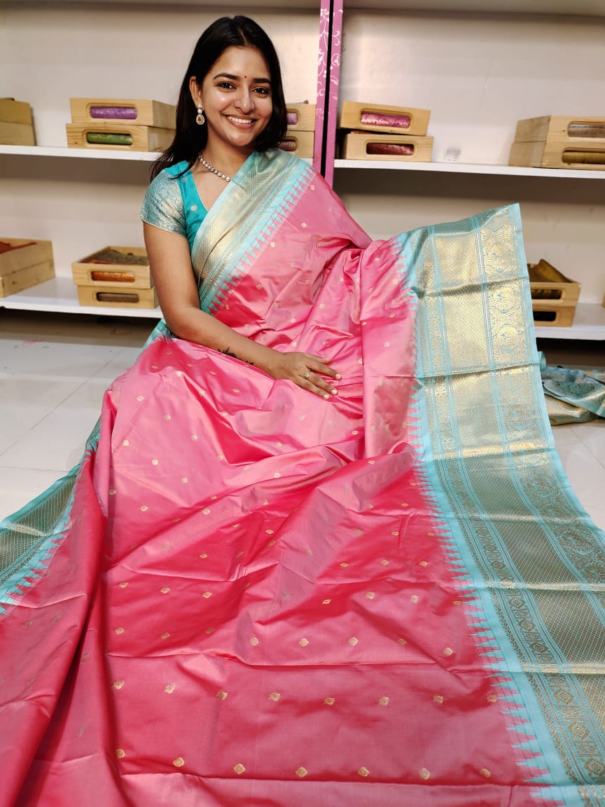 Gadwal offer sarees