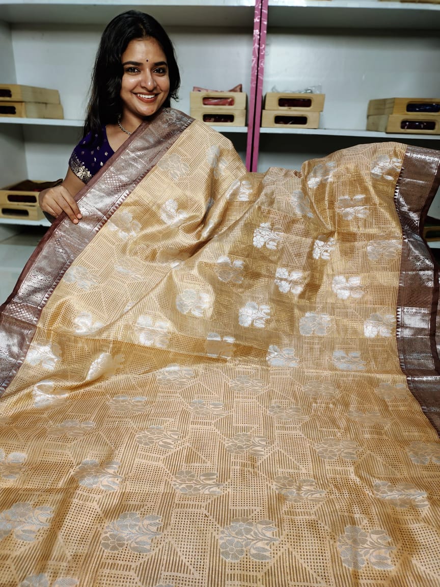 Dussehra offer saree