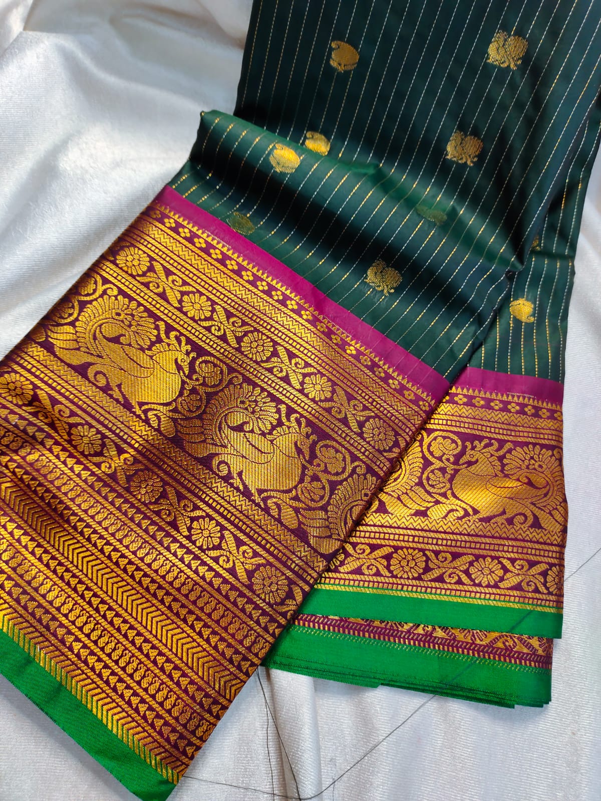 Vintage valli gadwal