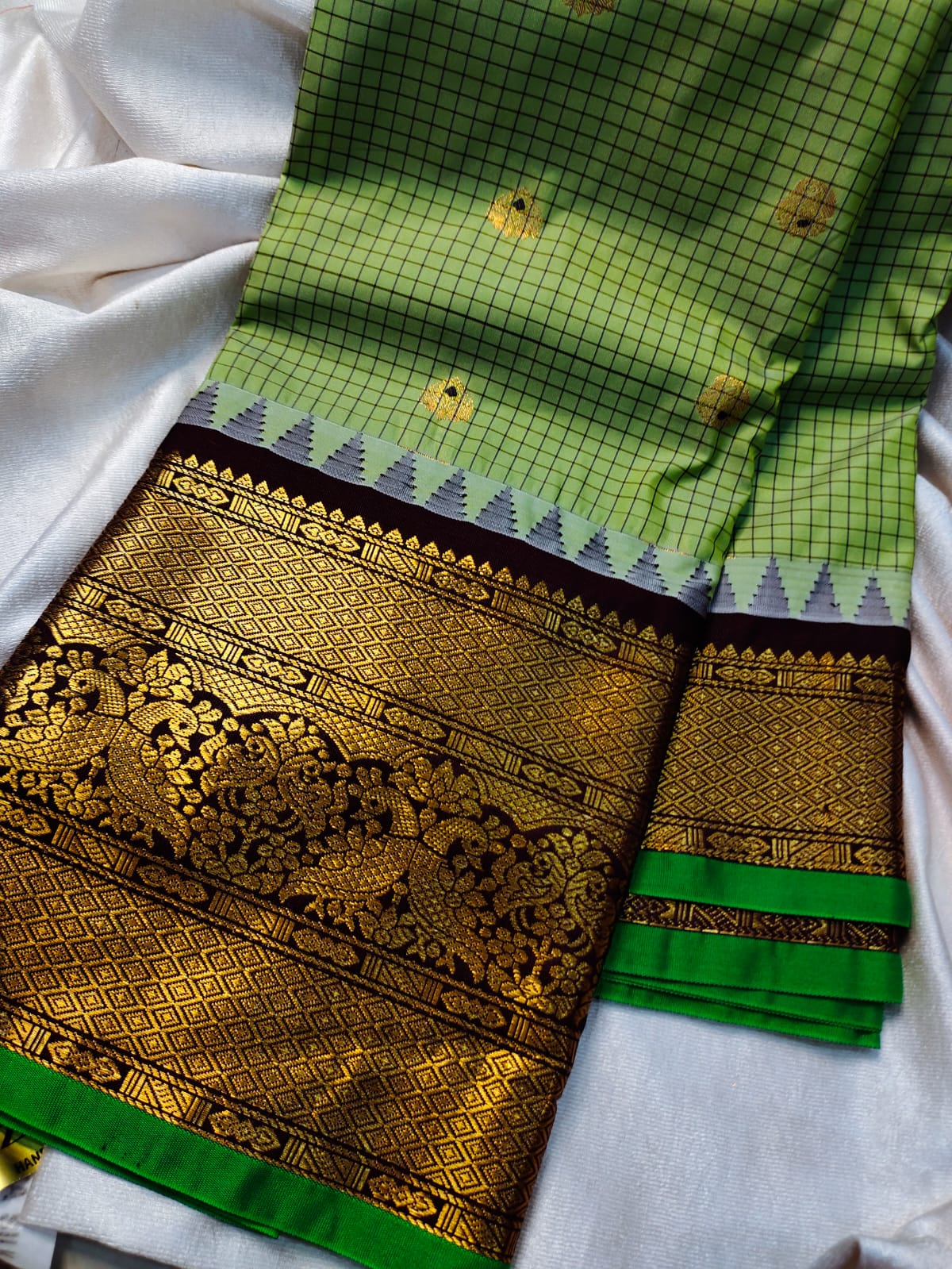 60% offer gadwal sarees
