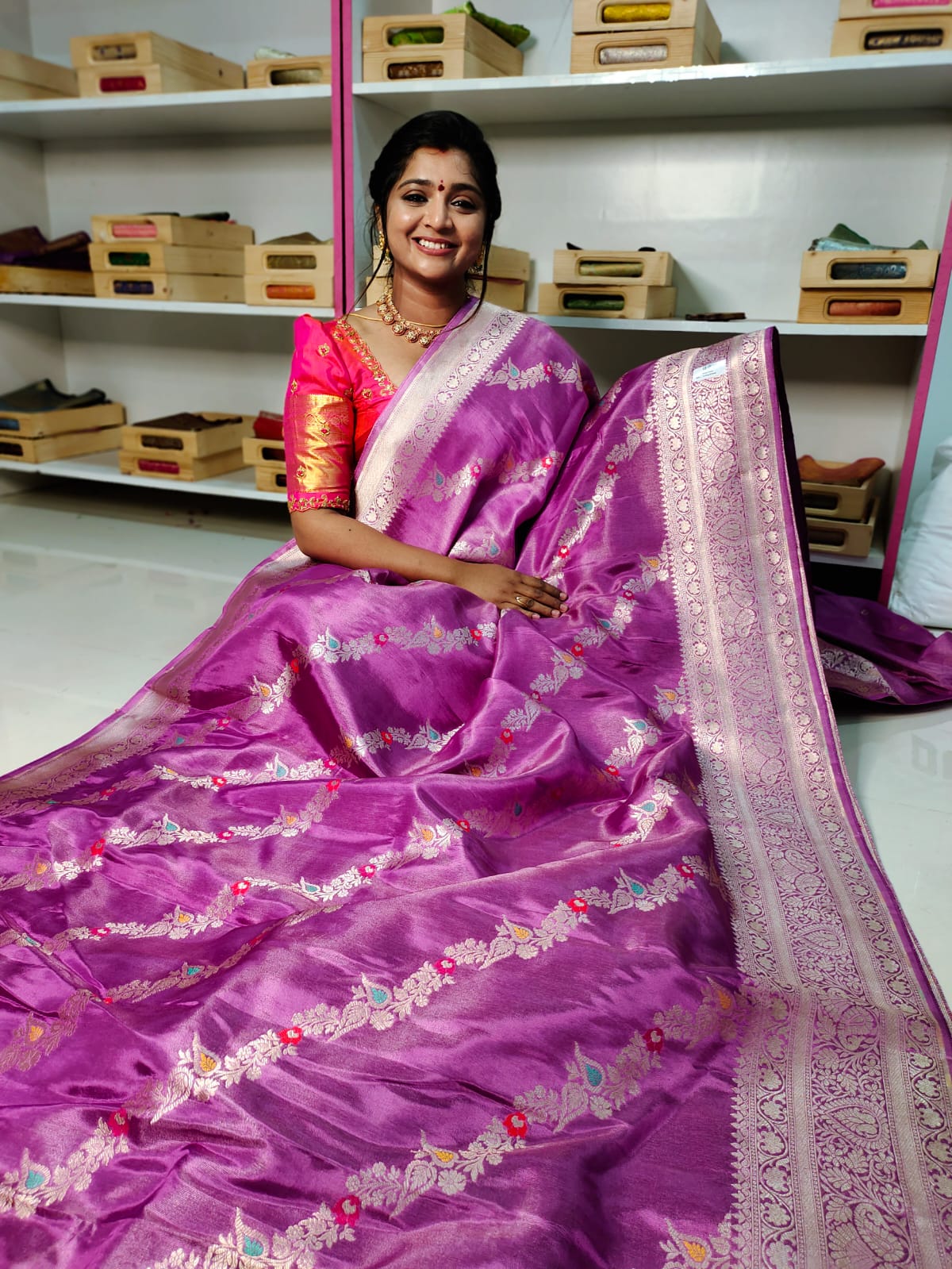 BS2500 (BS2500) అనేది स्तु