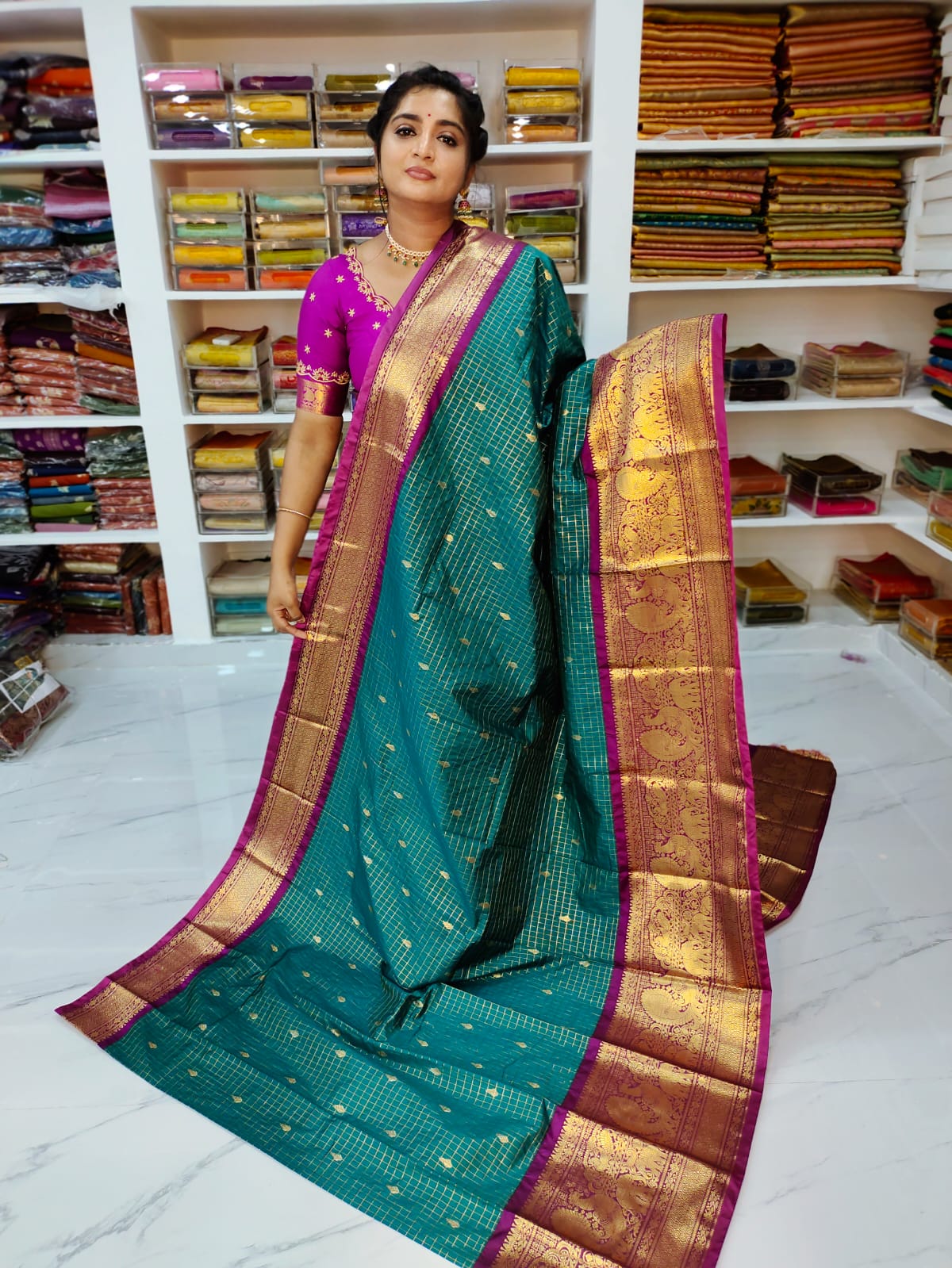 50% offer Valli gadwal