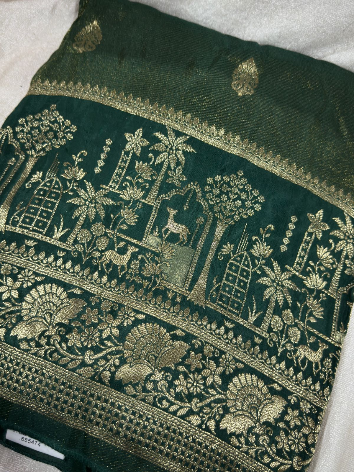 Banarasi tishu