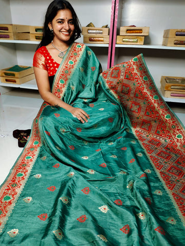 దీపావళికి చీరలు ఆఫర్ చేయండి