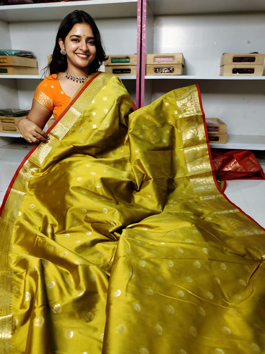 దీపావళికి చీరలు ఆఫర్ చేయండి