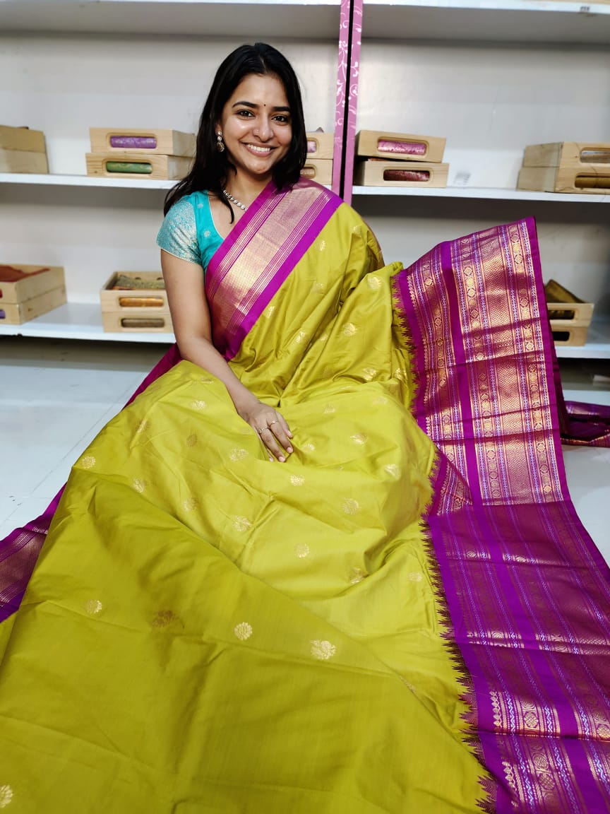 65% offer gadwal silk saree