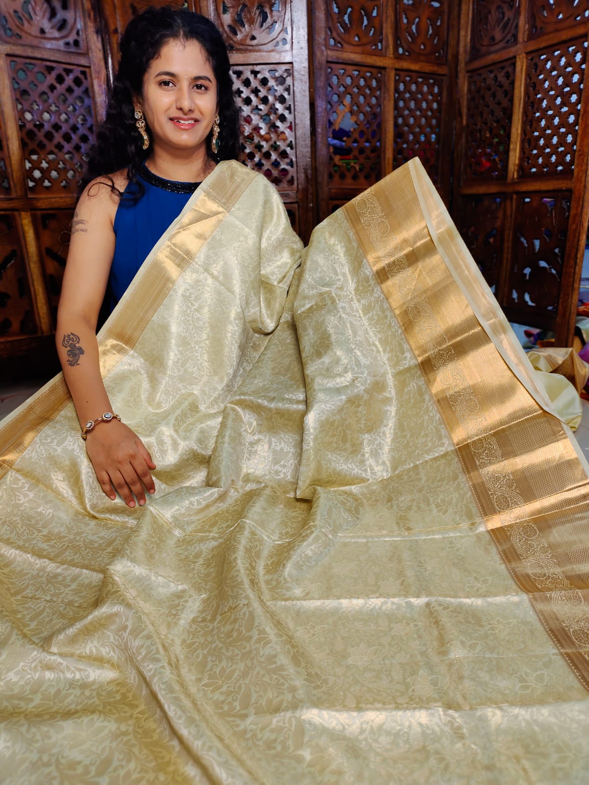 50% offer Saree