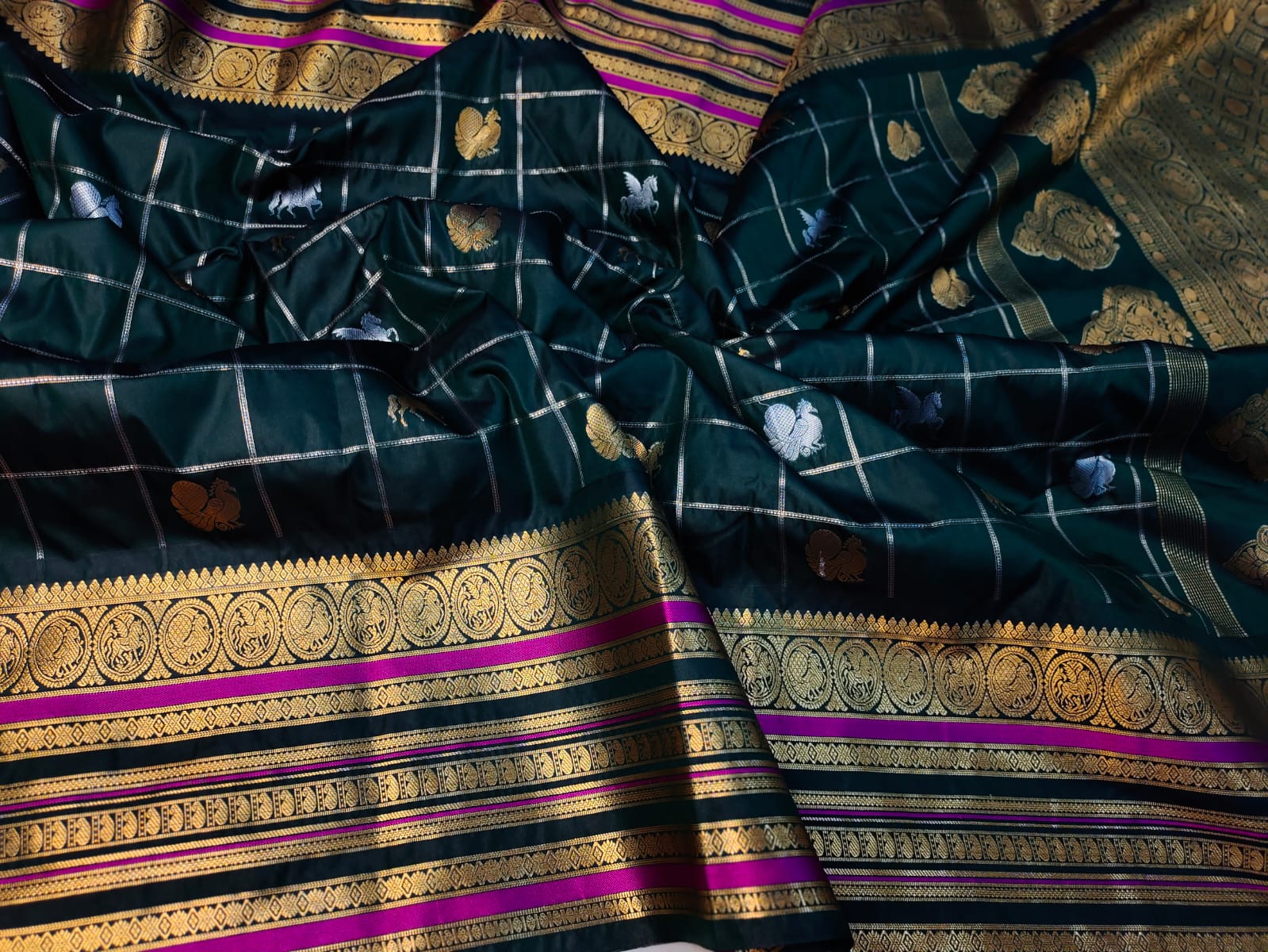 Vintage valli gadwal