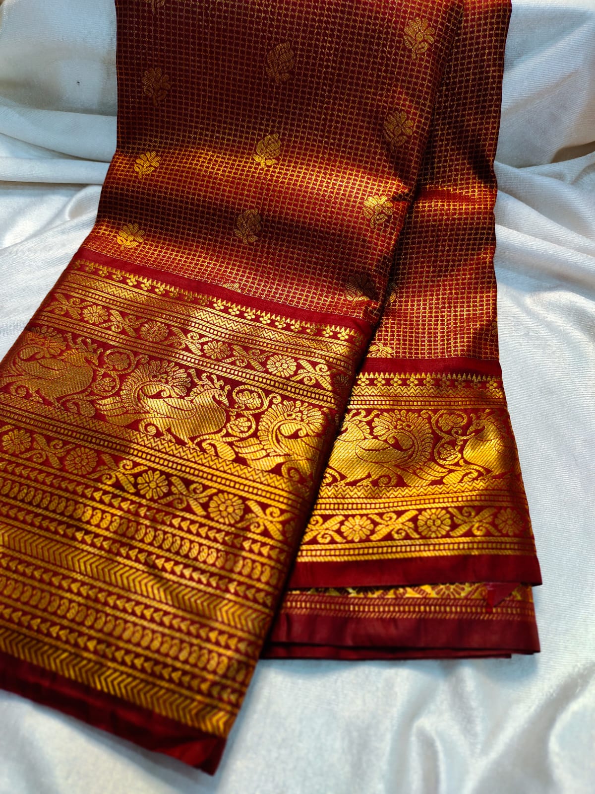 Vintage valli gadwal
