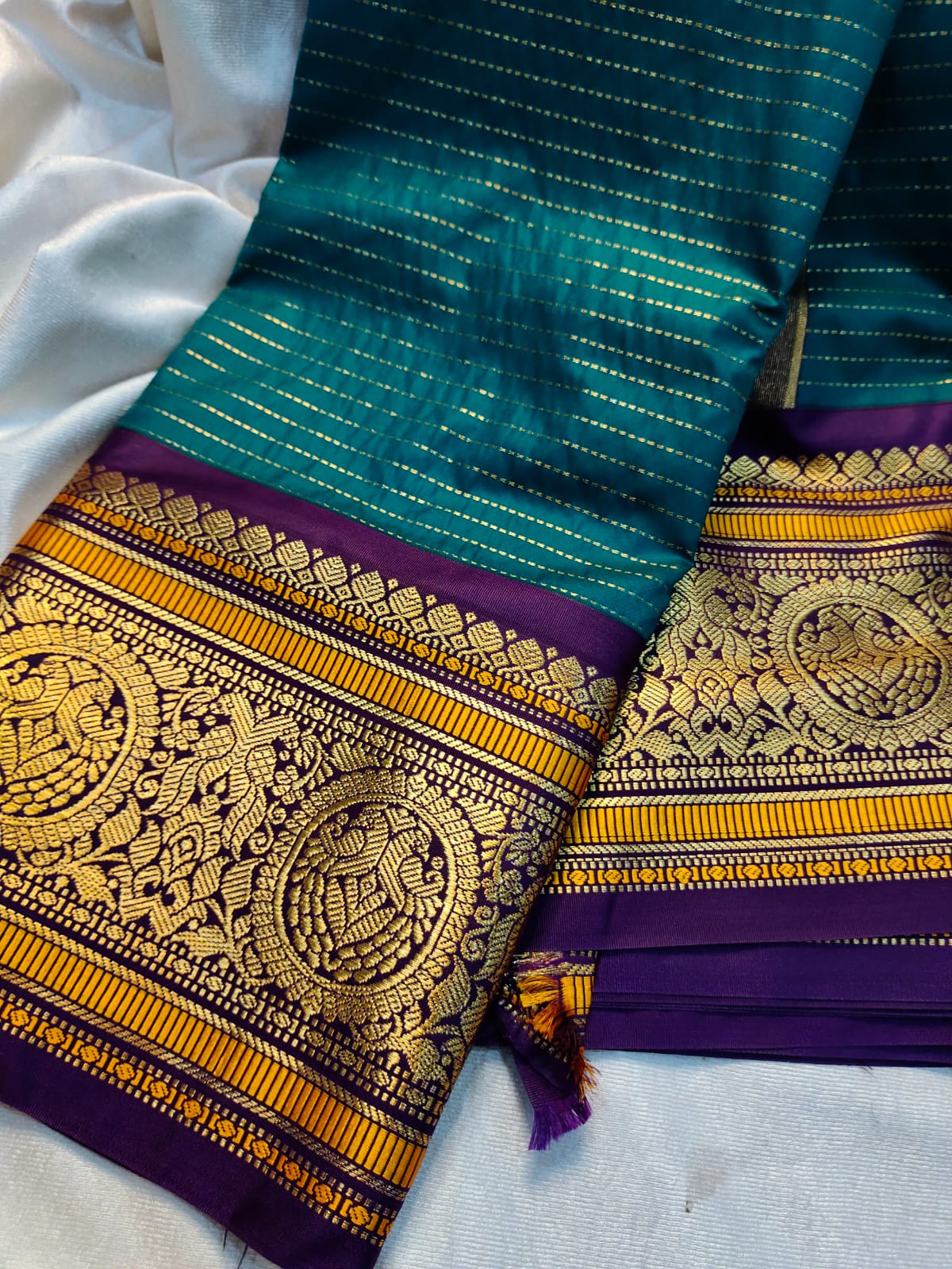Vintage gadwal silk