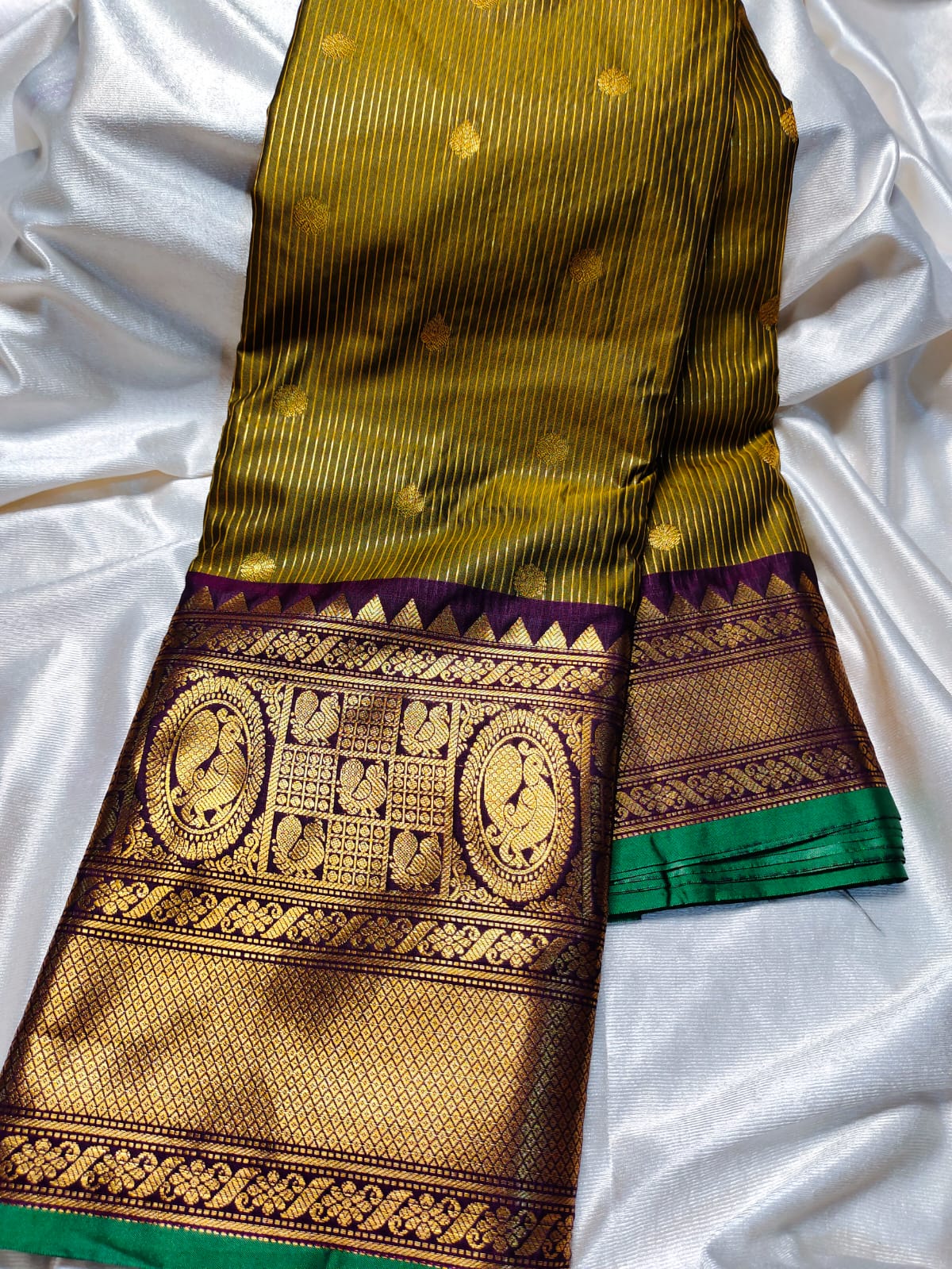 Vitange gadwal silk Saree