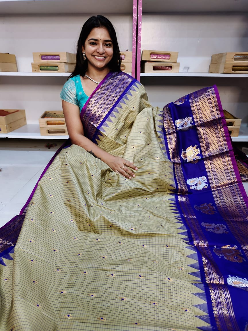 65% offer gadwal silk saree