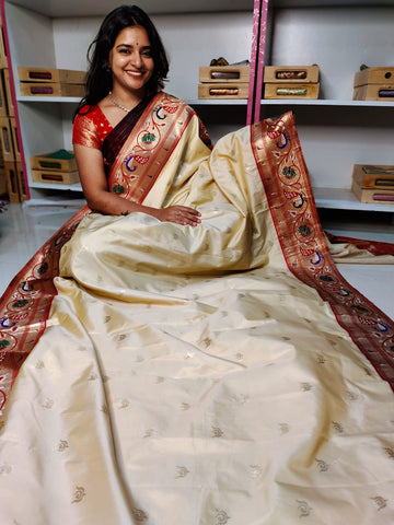 దీపావళికి చీరలు ఆఫర్ చేయండి